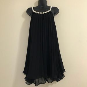 New Flirty Black Accordion Dress